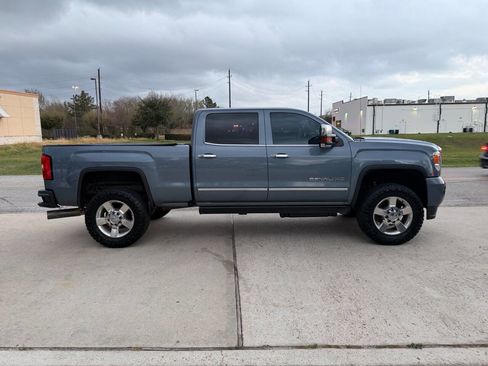 Used 2016 GMC Sierra 2500 Denali w/ Duramax Plus Package image 5