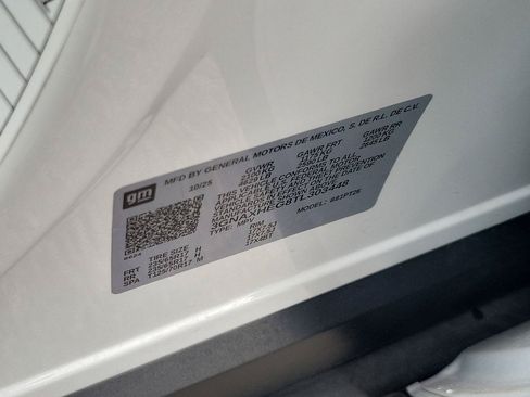 Used 2026 Chevrolet Equinox LT FWD image 31