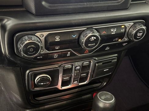 Used 2023 Jeep Wrangler Unlimited Sport AWD/4WD image 33