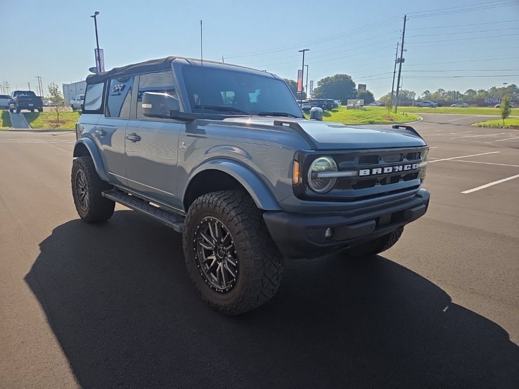Used 2023 Ford Bronco Outer Banks AWD/4WD image 1