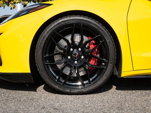 Used 2026 Chevrolet Corvette Z06 RWD image 13
