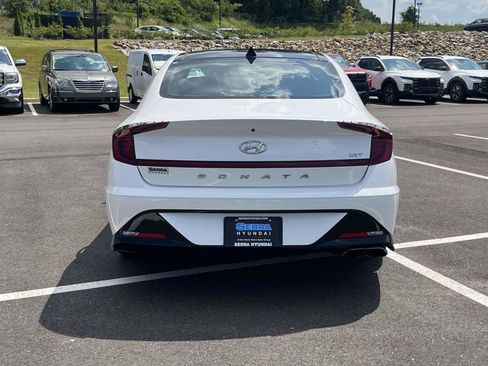 Used 2022 Hyundai Sonata SEL Plus w/ Preferred Accessory Package FWD image 4