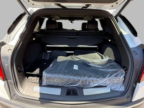 Used 2025 Cadillac XT5 Premium Luxury w/ Technology Package AWD/4WD image 17