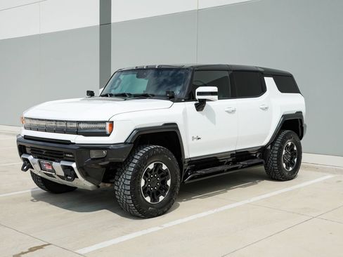 Used 2024 GMC Hummer EV 2X w/ Extreme Off-Road Package AWD/4WD image 4