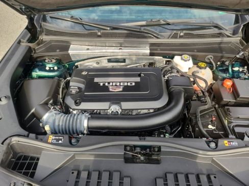 Used 2024 Cadillac XT4 Sport image 9