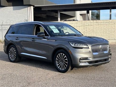Used 2021 Lincoln Aviator Reserve w/ Elements Package Plus image 5