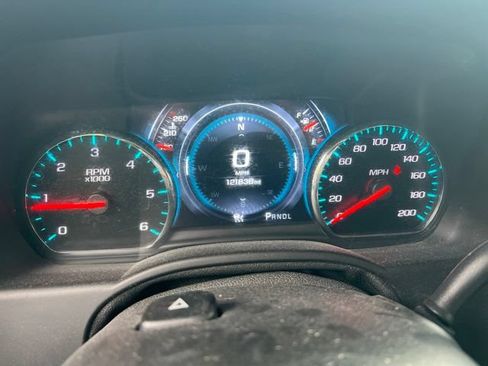 Used 2018 GMC Yukon Denali AWD/4WD image 11