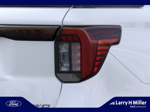 New 2026 Ford Explorer Active image 21