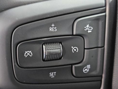 Used 2026 Chevrolet Silverado 2500 LTZ w/ LTZ Convenience Package AWD/4WD image 34