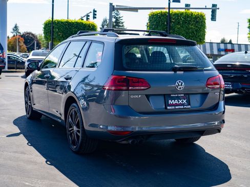 Used 2015 Volkswagen Golf TDI SE FWD image 10