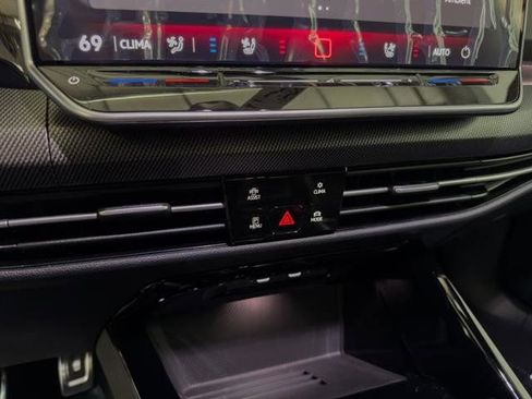 New 2025 Volkswagen GTI SE image 19