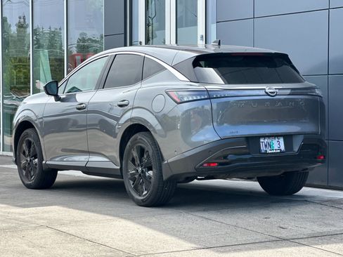 Used 2025 Nissan Murano SV AWD/4WD image 5
