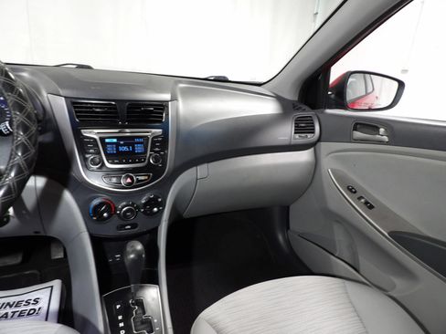 Used 2015 Hyundai Accent GS FWD image 12