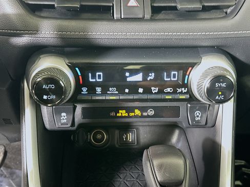 Used 2023 Toyota RAV4 XLE w/ Convenience Package FWD image 22