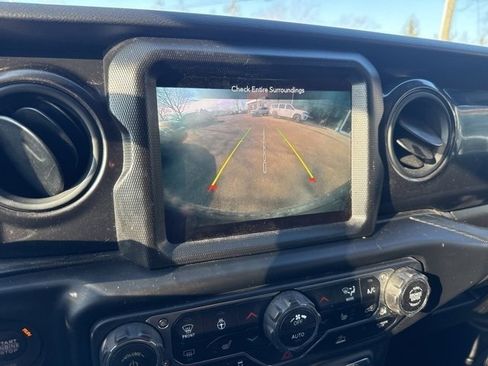 Used 2022 Jeep Wrangler Unlimited Sport image 22