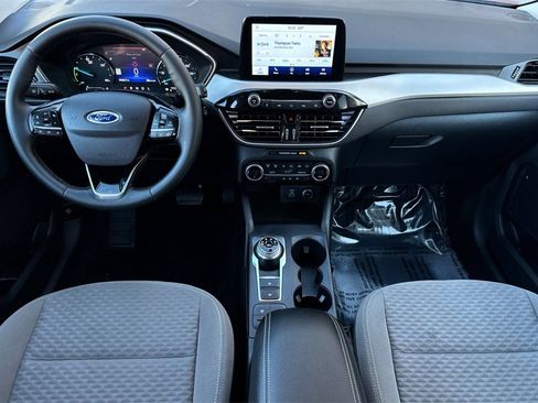 Certified 2021 Ford Escape SE w/ SE Sport Appearance Package image 13