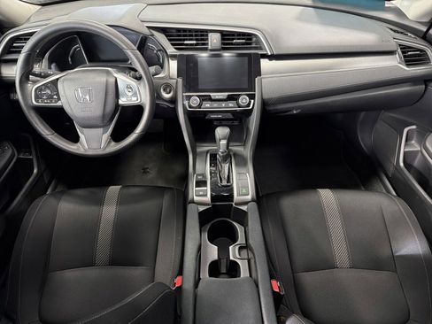 Used 2018 Honda Civic EX image 10