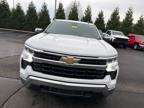 Used 2022 Chevrolet Silverado 1500 LT w/ Protection Package image 8