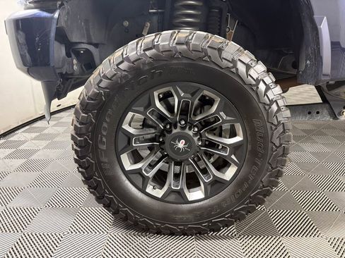 Used 2021 Ford F250 Lariat w/ Lariat Ultimate Package image 10