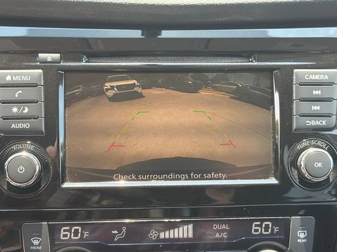 Used 2018 Nissan Rogue SV FWD image 27