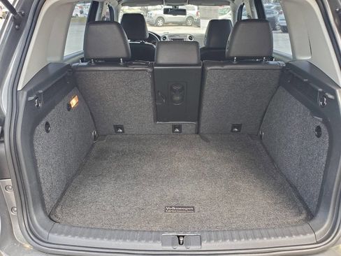 Used 2016 Volkswagen Tiguan S image 17