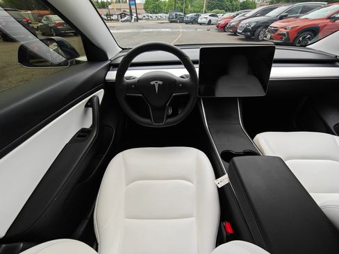 Used 2019 Tesla Model 3 Performance AWD/4WD image 17