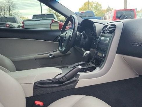 Used 2007 Chevrolet Corvette Convertible w/ Preferred Equipment Group image 10