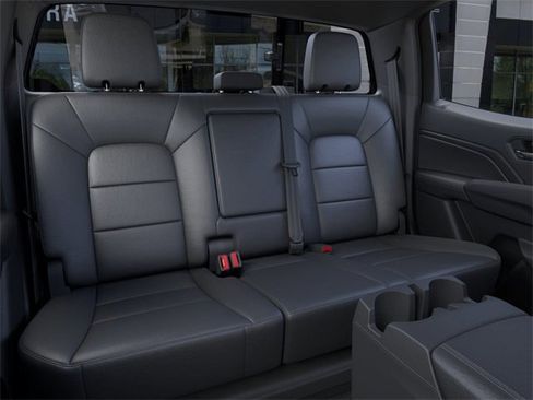 New 2025 GMC Canyon Elevation w/ Convenience Package image 17