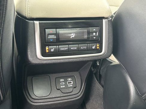 Used 2023 Subaru Ascent Limited w/ Technology Package AWD/4WD image 20