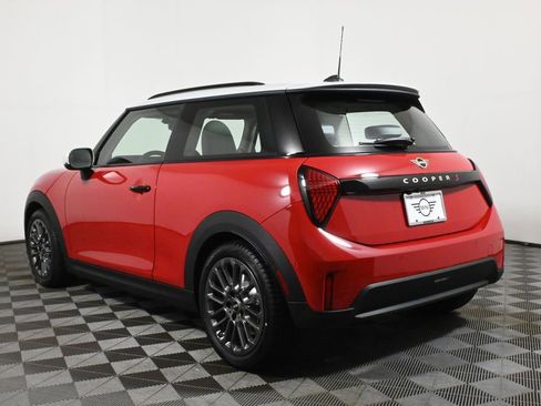 Certified 2025 MINI Cooper S image 5