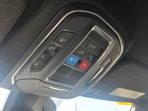 Used 2024 Jeep Wagoneer Series II w/ Flexible Seating Group RWD image 34