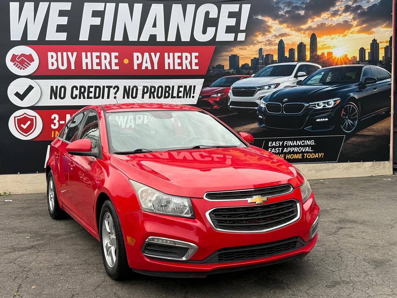 Used 2015 Chevrolet Cruze LT w/ Technology Package FWD image 1