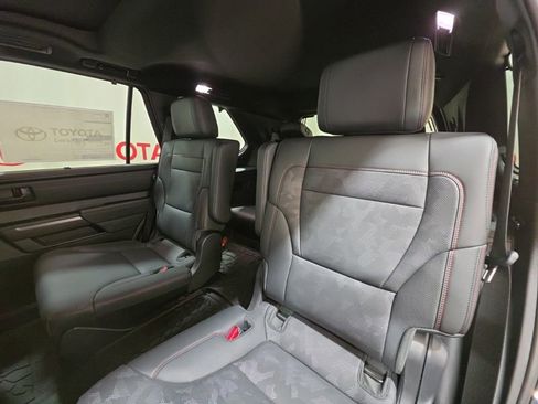 Used 2026 Toyota Sequoia 4WD image 22