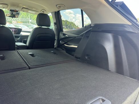 Used 2024 Buick Encore GX Preferred w/ Comfort Package FWD image 19