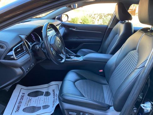 Used 2020 Toyota Camry SE image 31