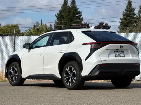 Certified 2024 Toyota bZ4X FWD image 5