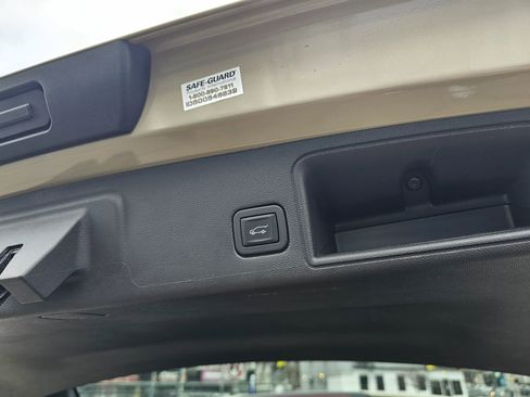 Used 2023 GMC Terrain SLT w/ Elevation Edition image 35