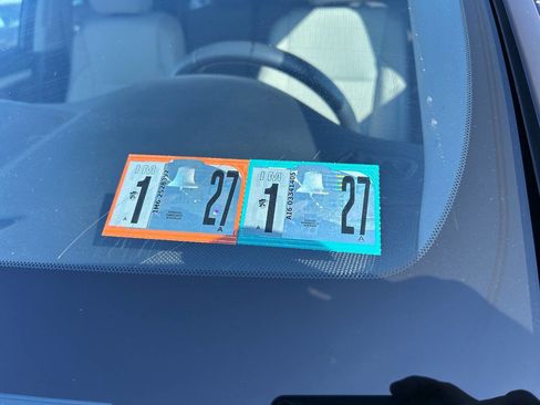 Used 2017 Toyota Highlander AWD V6 image 23