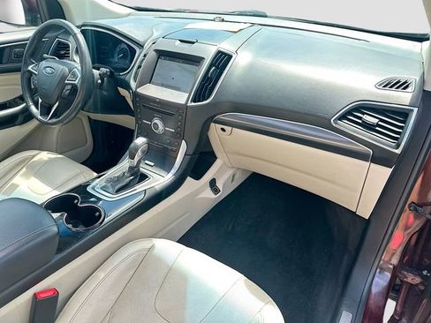Used 2017 Ford Edge Titanium w/ Equipment Group 301A FWD image 31
