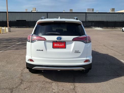 Used 2017 Toyota RAV4 XLE image 7