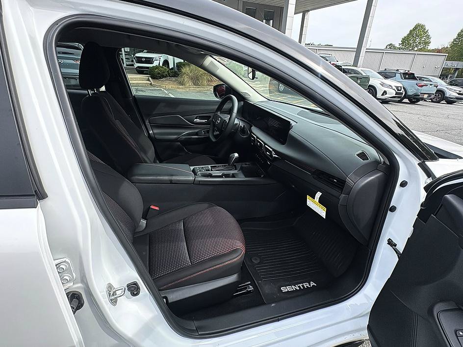 Certified 2026 Nissan Sentra SR w/ Floor Mat Package FWD image 23