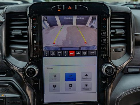 Used 2024 RAM 2500 Limited image 26