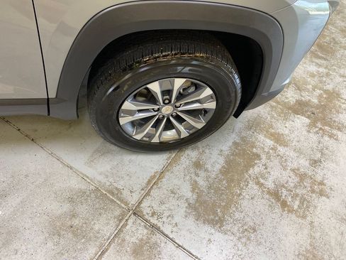 Used 2026 Chevrolet Equinox LT FWD image 14