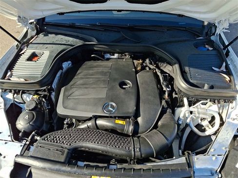 Used 2022 Mercedes-Benz GLC 300 4MATIC image 28