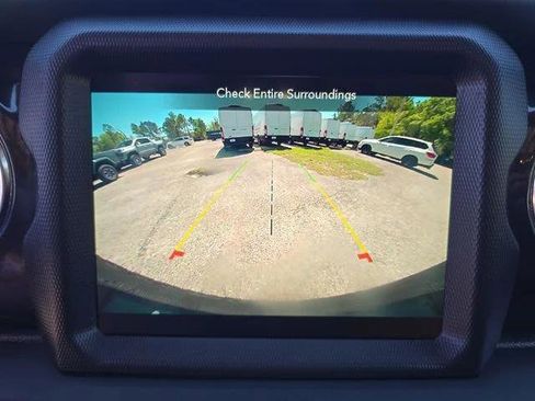 Certified 2023 Jeep Wrangler Unlimited Sahara AWD/4WD image 18