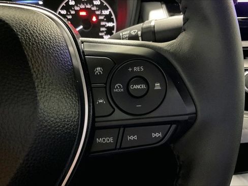 Certified 2025 Toyota Corolla SE FWD image 20