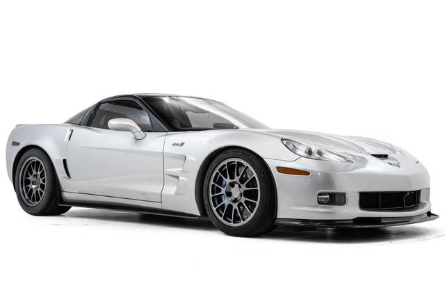 Used 2009 Chevrolet Corvette ZR1 w/ Preferred Equipment Group RWD image 6
