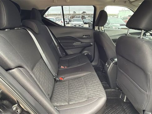 Used 2023 Nissan Kicks SV image 28