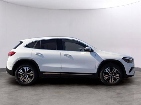 New 2026 Mercedes-Benz GLA 250 4MATIC image 4