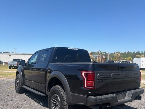 Used 2019 Ford F150 Raptor w/ Equipment Group 802A Luxury AWD/4WD image 5